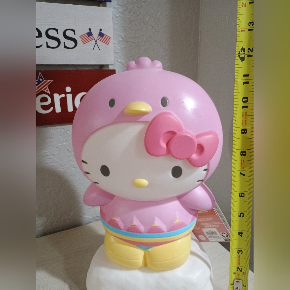 Hello Kitty Pink and Yellow Figurine - Picture 3 of 5